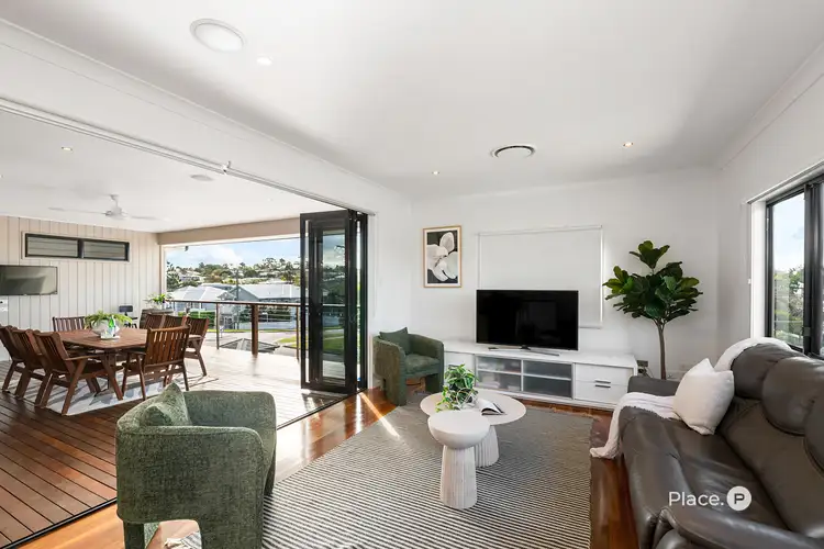 72 Burn Street, Camp Hill QLD 4152
