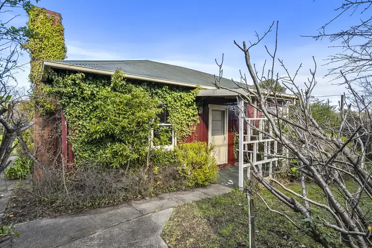 8 Maria Street, Swansea TAS 7190