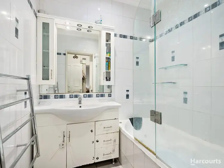 Fifth view of Homely house listing, 8 Camellia Court, Doveton VIC 3177