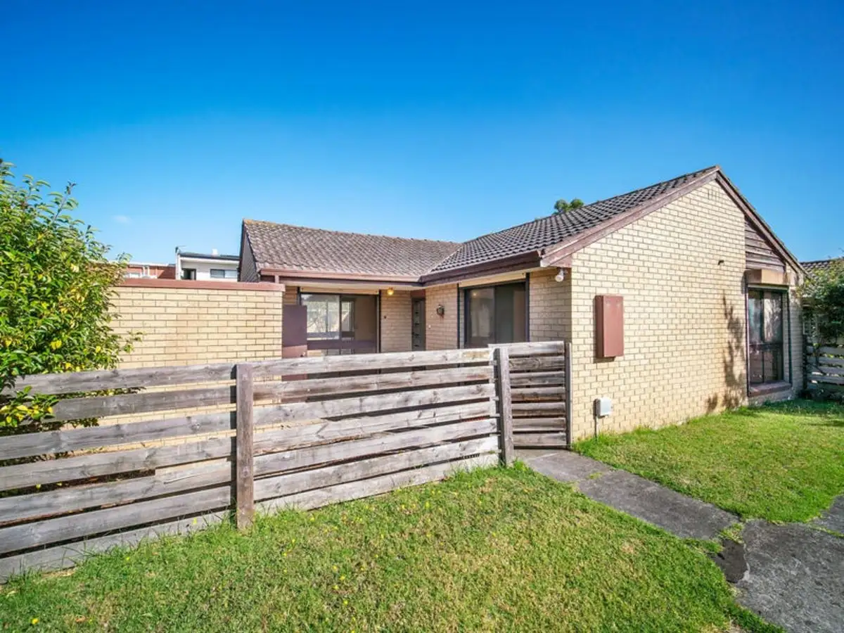 Main view of Homely unit listing, 2/1389 Heatherton Road, Dandenong VIC 3175