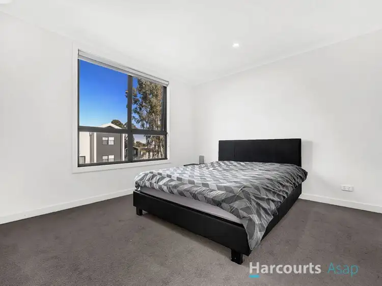 Seventh view of Homely townhouse listing, 4 Riana Loop, Eumemmerring VIC 3177