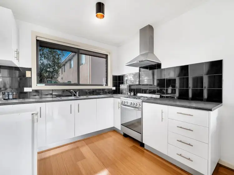 2/8 Market Street, Dandenong VIC 3175