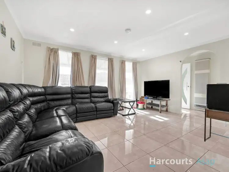 Fourth view of Homely house listing, 4 Cavendish Court, Endeavour Hills VIC 3802