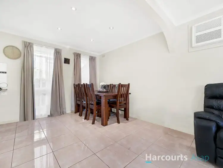 Fifth view of Homely house listing, 4 Cavendish Court, Endeavour Hills VIC 3802
