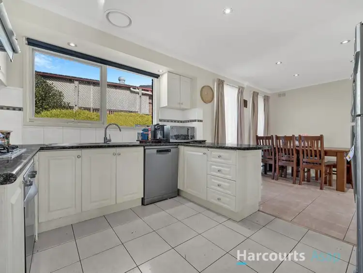 Seventh view of Homely house listing, 4 Cavendish Court, Endeavour Hills VIC 3802