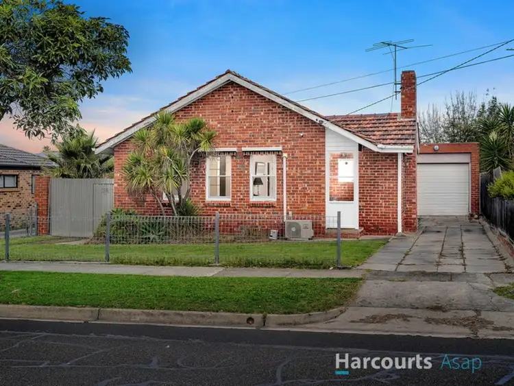 34 Curtin Crescent, Dandenong North VIC 3175