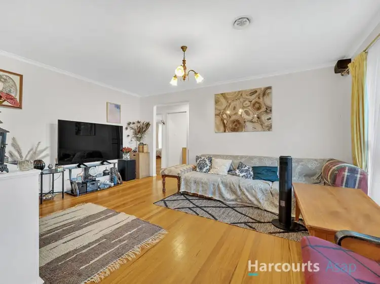 Fifth view of Homely house listing, 1 Dealbata Avenue, Endeavour Hills VIC 3802