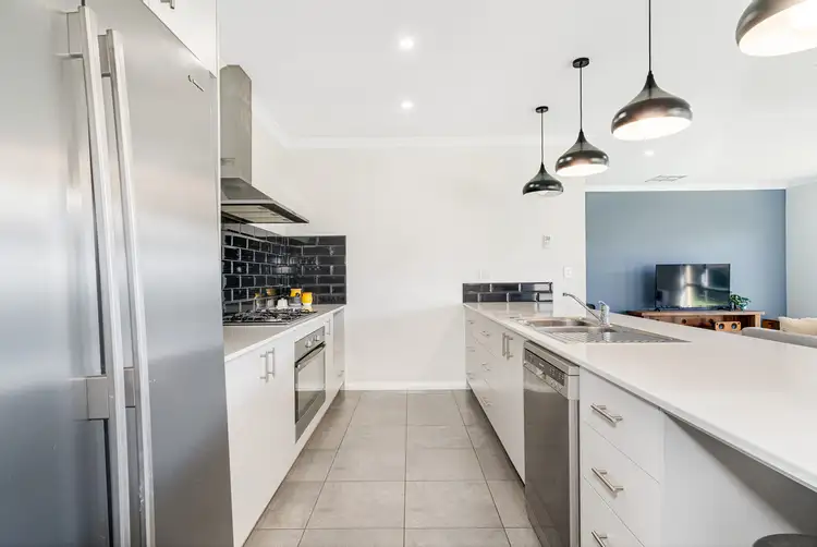 Sixth view of Homely house listing, 109 Napoleon Promenade, Kealy WA 6280