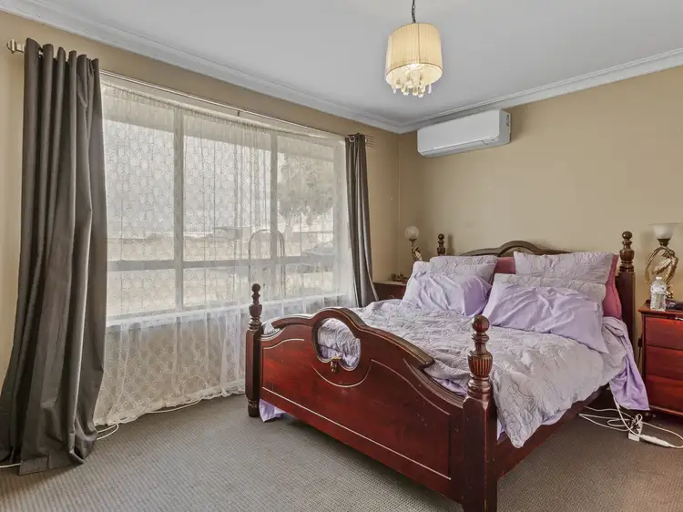 Fifth view of Homely house listing, 104 Sisely Avenue, Wangaratta VIC 3677