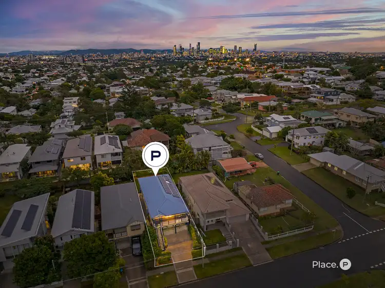 49 Raven Street, Camp Hill QLD 4152