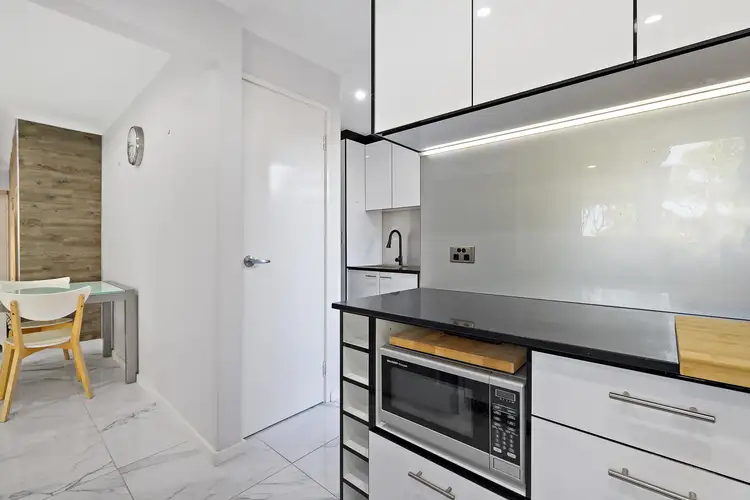 Fifth view of Homely house listing, 2/71 Flinders Avenue, Hillarys WA 6025