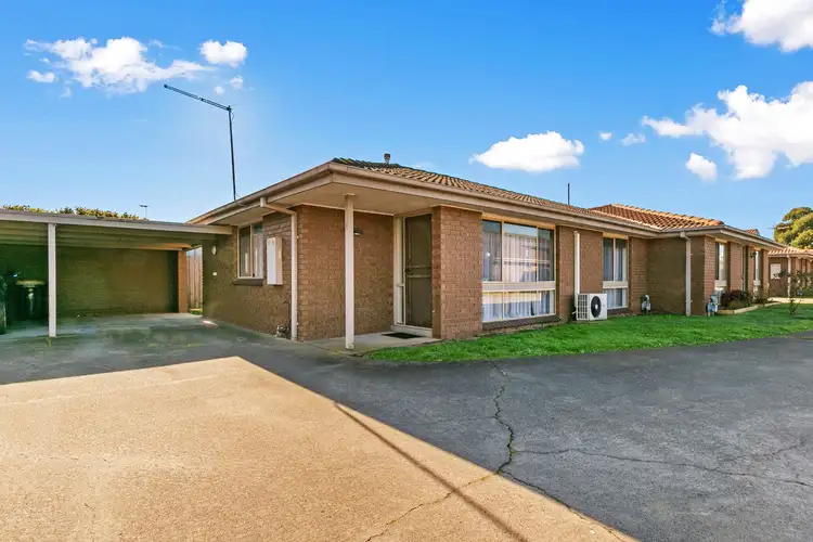 Main view of Homely unit listing, 2/204 York Street, Sale VIC 3850
