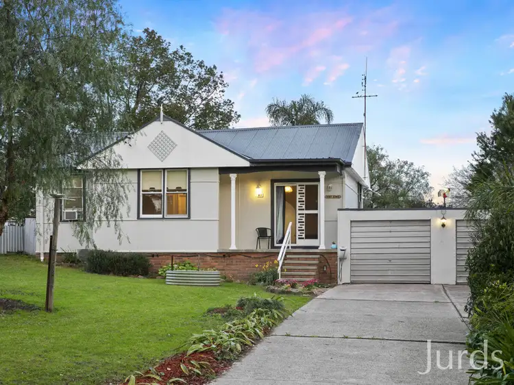 10 Knox Street, Abernethy NSW 2325