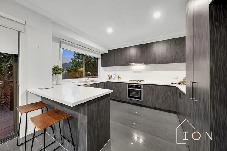 Third view of Homely house listing, 6/15 Elizabeth Street, Cranbourne North VIC 3977