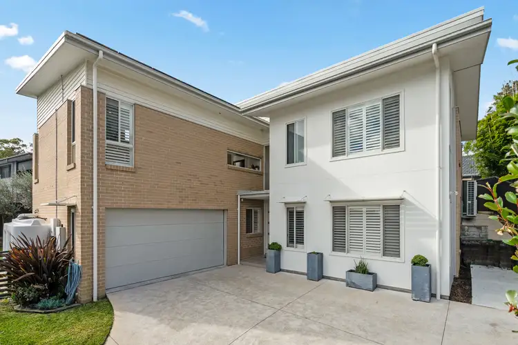 33 Corymbia Street, Croudace Bay NSW 2280