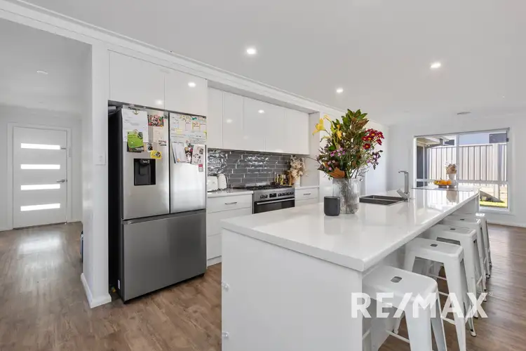 Second view of Homely house listing, 92 Valencia Drive, Gobbagombalin NSW 2650