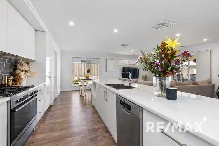 Third view of Homely house listing, 92 Valencia Drive, Gobbagombalin NSW 2650