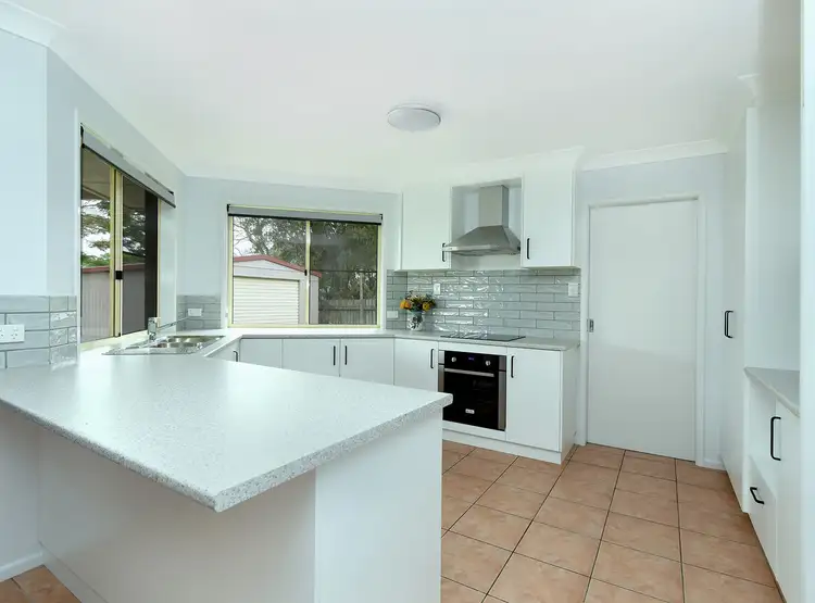 Second view of Homely house listing, 565 Greenwattle Street, Glenvale QLD 4350