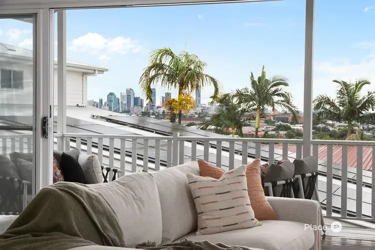 72 Wylie Avenue, Coorparoo QLD 4151