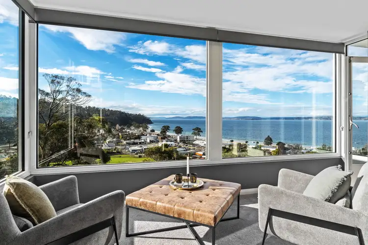 44 Roslyn Avenue, Kingston Beach TAS 7050