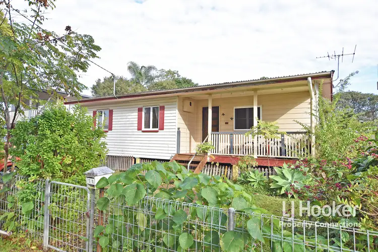 11 Andrew Street, Kallangur QLD 4503