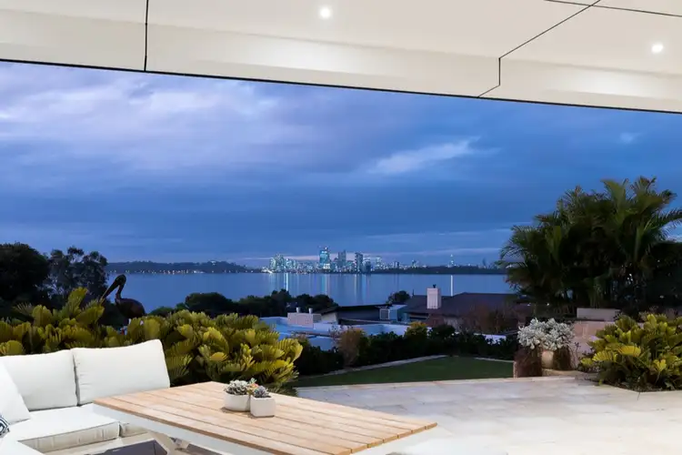 4 Duncraig Road, Applecross WA 6153