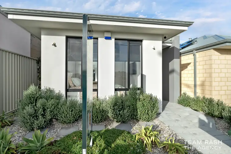 Third view of Homely house listing, 4 Hooded Chase, Alkimos WA 6038