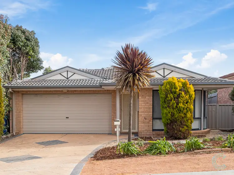 33 Bunduluk Crescent, Ngunnawal ACT 2913