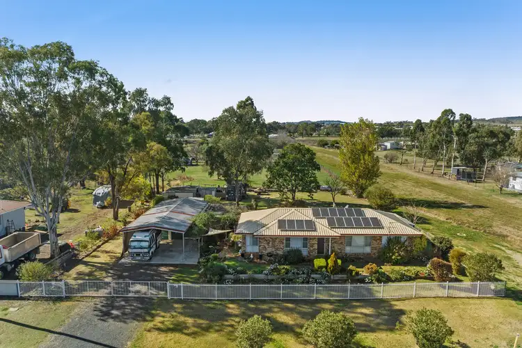 17 Alfred Street, Cambooya QLD 4358