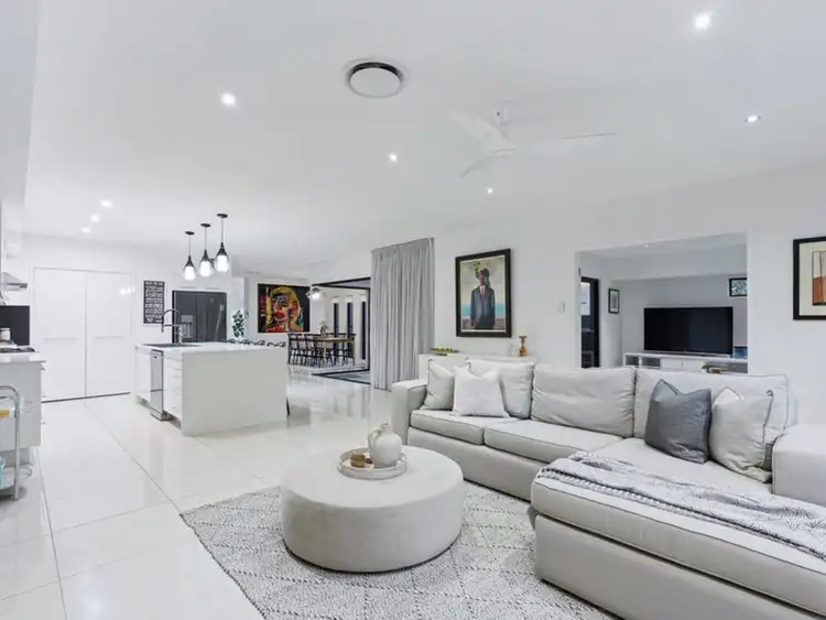 117 Burdekin Drive, Sinnamon Park QLD 4073