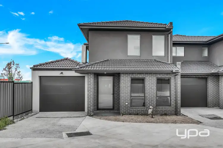 2/9 Paltara Close, Meadow Heights VIC 3048