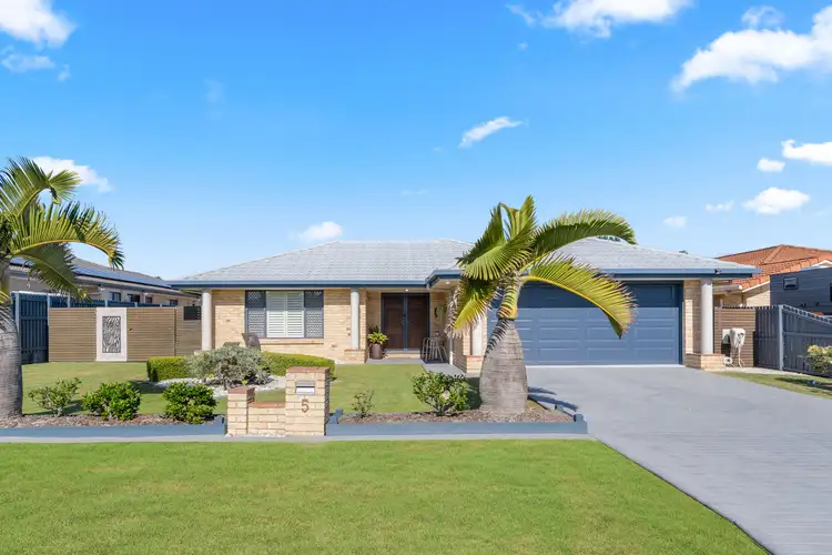 5 Twolyn Street, Urangan QLD 4655