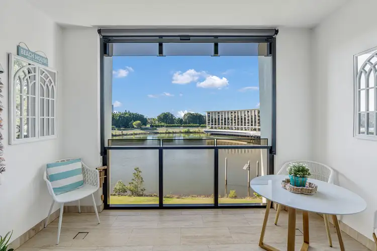 403W/1 Marina Drive, Benowa QLD 4217