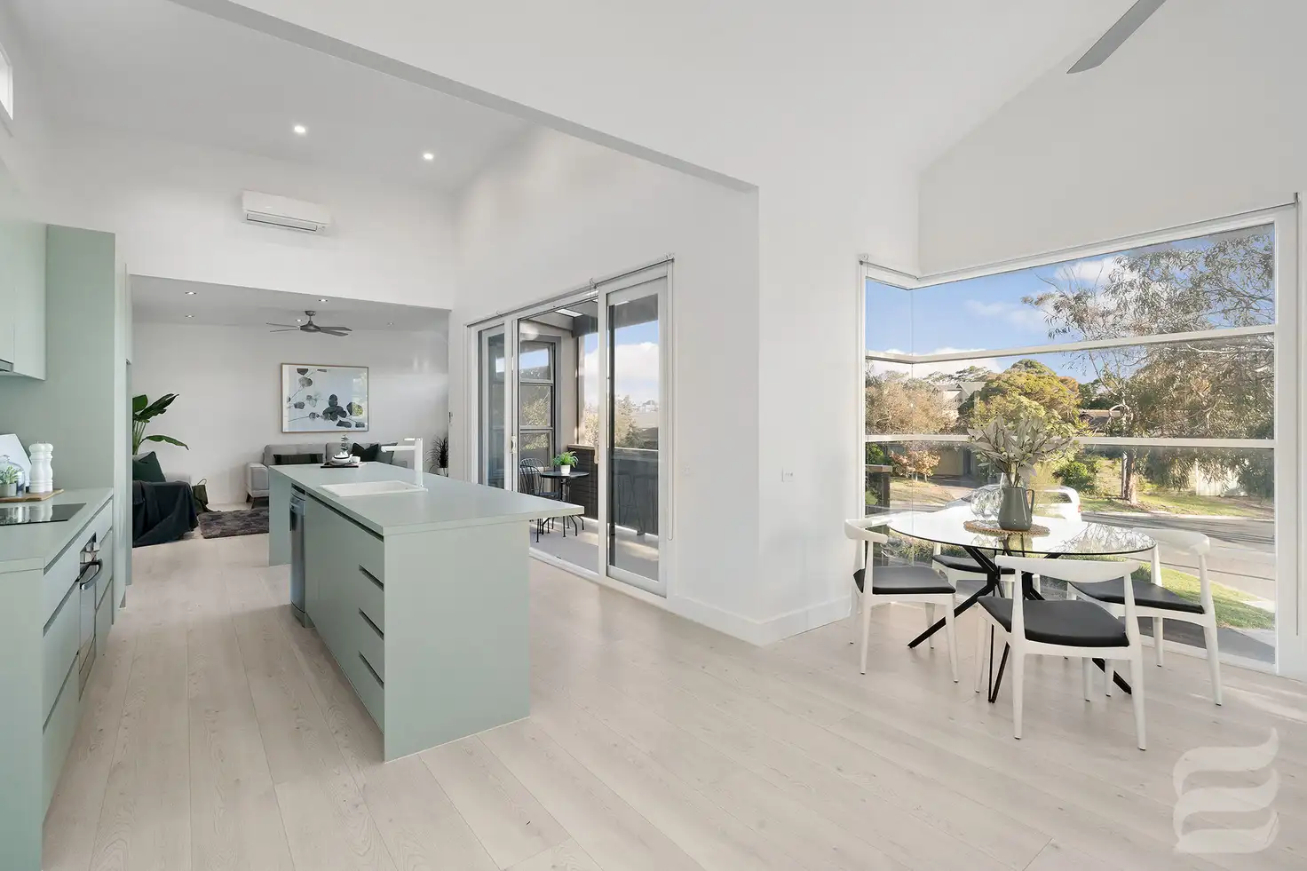 Main view of Homely apartment listing, 1/1 Hoylake Grove, Mornington VIC 3931