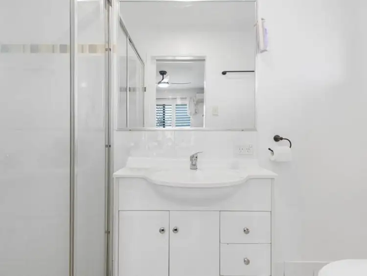 Seventh view of Homely semi-detached listing, 2/24 Glengarry Court, Kawungan QLD 4655
