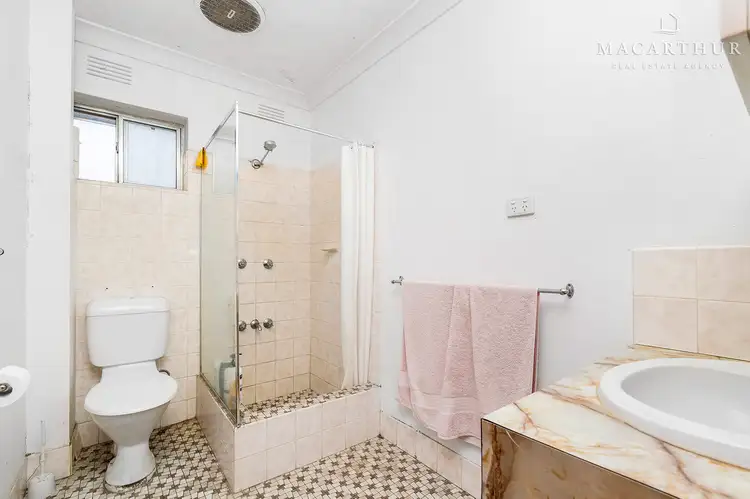 Fourth view of Homely unit listing, 6/4 Nordlingen Drive, Tolland NSW 2650
