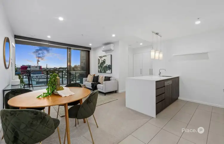 31208/300 Old Cleveland Road, Coorparoo QLD 4151