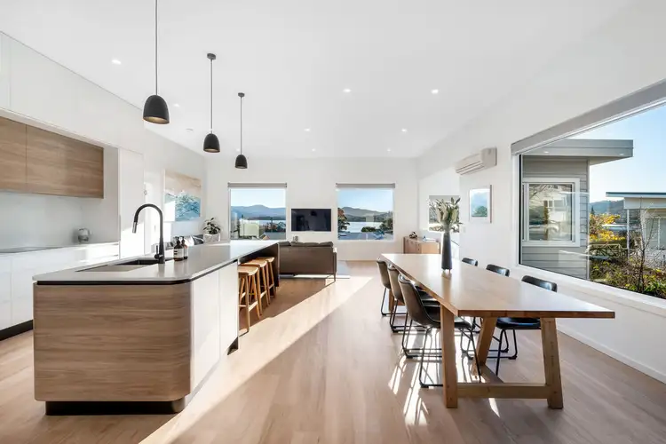 4 Jungira Street, Howrah TAS 7018