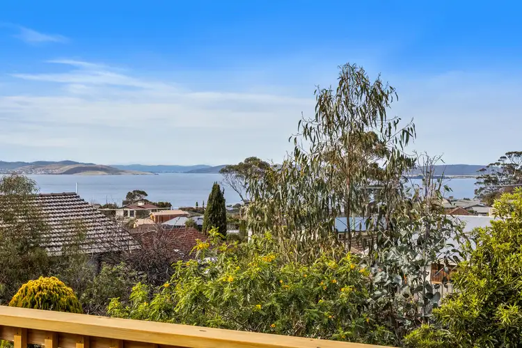 3 Jindabyne Road, Kingston Beach TAS 7050