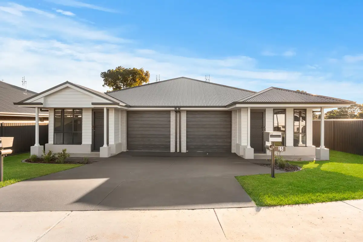 Main view of Homely semi-detached listing, 1/5 Gallant Place, Lochinvar NSW 2321