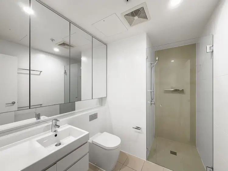 Fourth view of Homely apartment listing, Type A/33 Remora Road, Hamilton QLD 4007