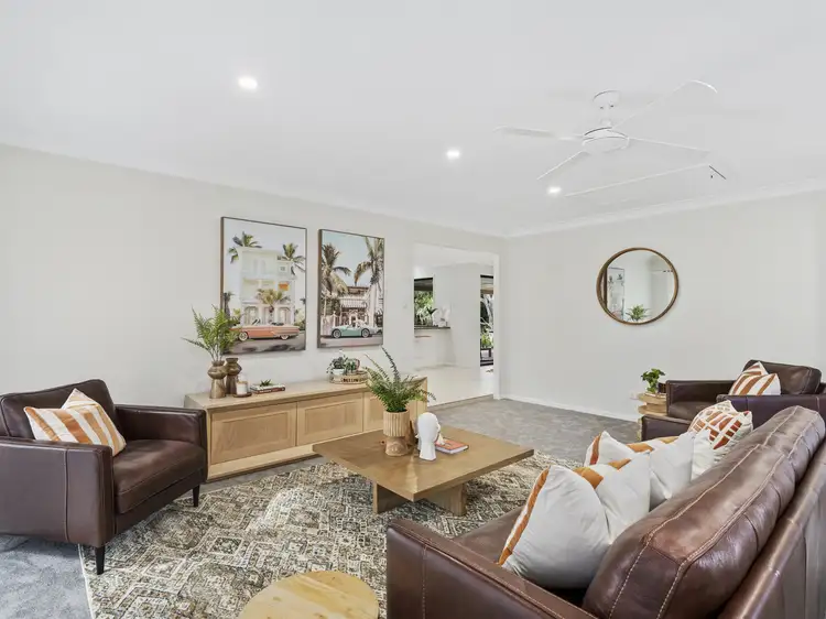 33 Penrhyn Street, Pacific Pines QLD 4211
