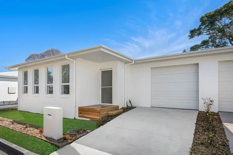 2 Hopetoun Lane, Oak Flats NSW 2529
