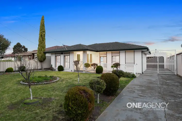 17 Tremaine Avenue, Kings Park VIC 3021