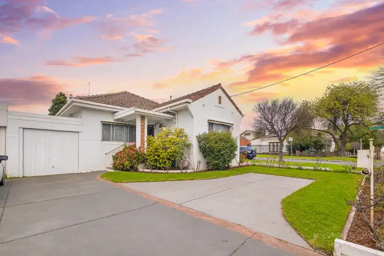 274 Gilbert Road, Preston VIC 3072