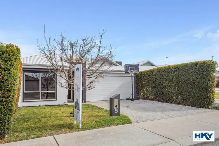5 Ambit Way, Aveley WA 6069