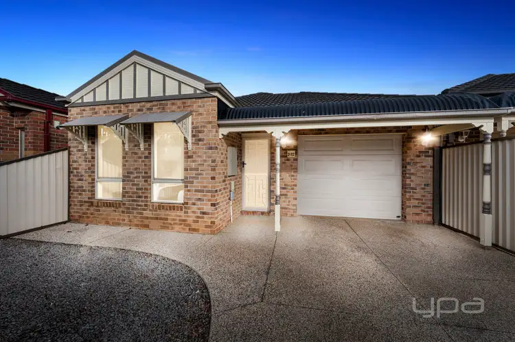 Main view of Homely house listing, 2/32 Mcburnie Drive, Kurunjang VIC 3337