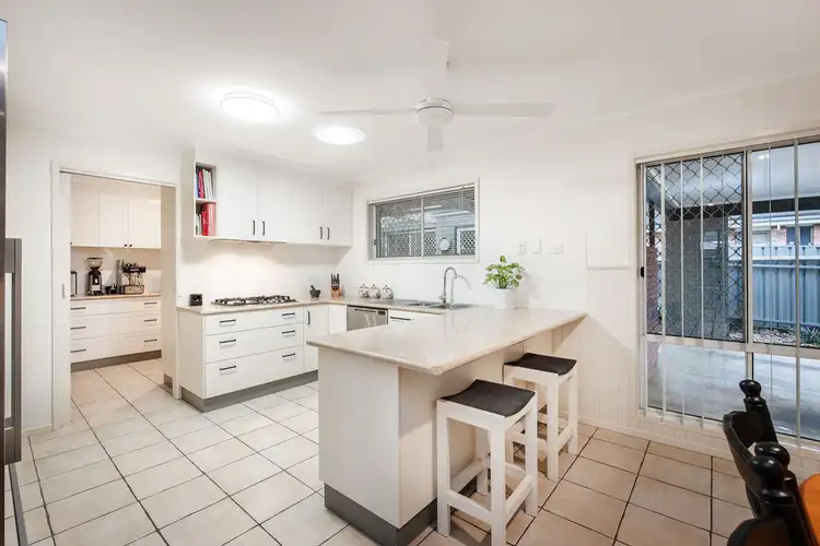 Sixth view of Homely house listing, 7 Holt Place, Wodonga VIC 3690