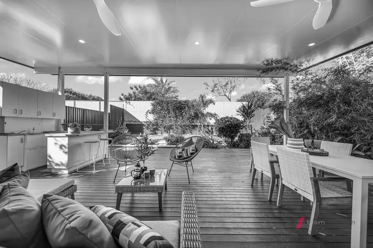 138 Cane Street, Redland Bay QLD 4165