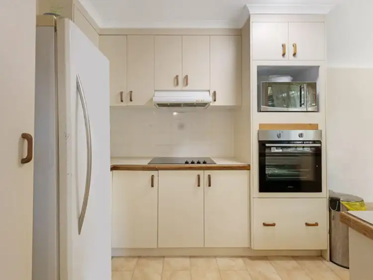 Fifth view of Homely house listing, 6 Fern Tree Close, Kawungan QLD 4655